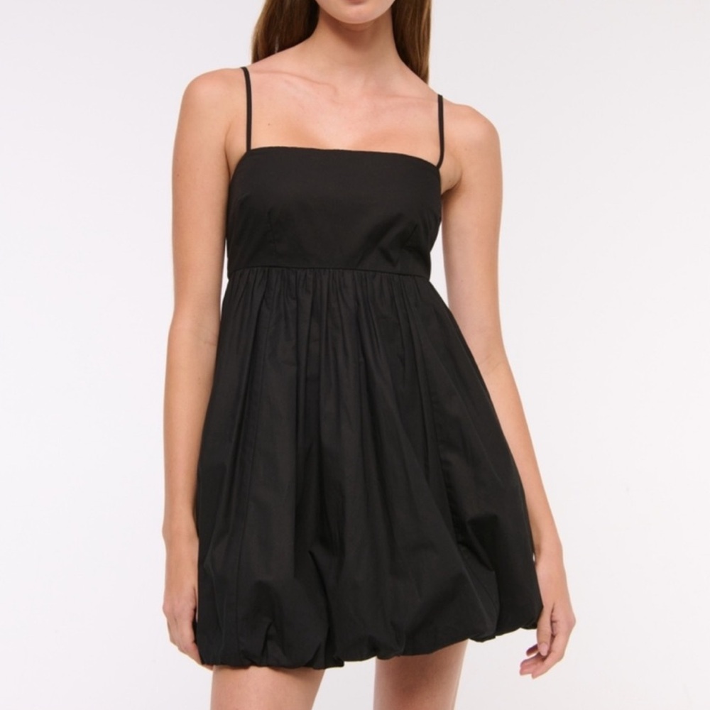 Abercrombie & Fitch Black Spaghetti-Strap Bubble-Hem Mini Emerson Dress Sz M